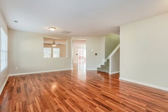 124 Georgetowne Dr in Clayton, NC - Building Photo - Building Photo