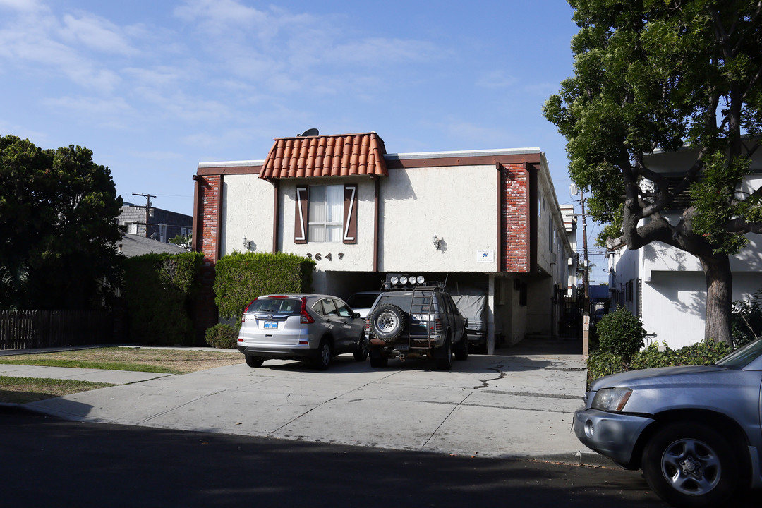 3647 Vinton Ave in Los Angeles, CA - Building Photo