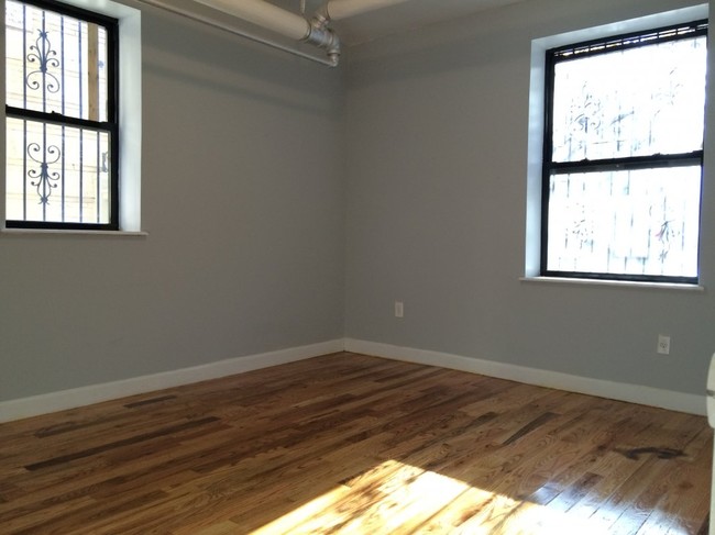 235 W 146th St in New York, NY - Building Photo - Interior Photo