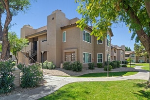 9450 E Becker Ln in Scottsdale, AZ - Building Photo
