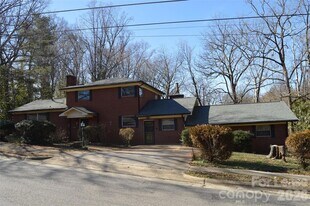 516 S Green St in Statesville, NC - Building Photo