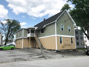53 Walker St in Manchester, NH - Building Photo - Building Photo