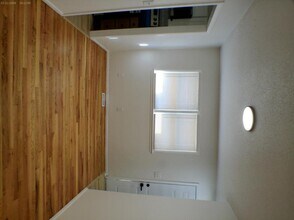 12000 Armitage Dr in Grandview, MO - Building Photo - Building Photo