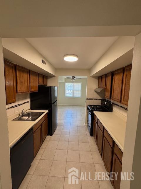 238 Alpine Way in Woodbridge, NJ - Building Photo - Building Photo