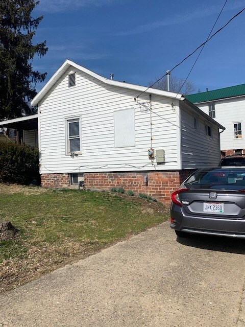 82 N Lancaster St photo'