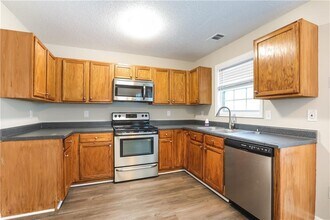 6961 Mahonia Pl in Stonecrest, GA - Building Photo - Building Photo