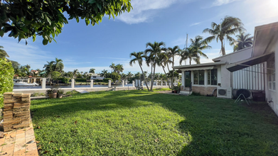 818 SW 5th Pl-Unit -C in Fort Lauderdale, FL - Building Photo - Building Photo