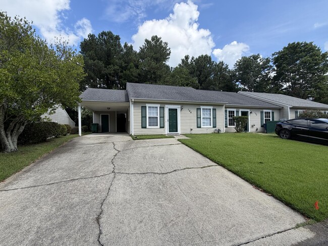 property at 104 Single Tree Ln