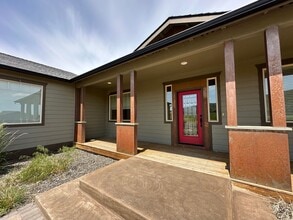 2660 Tozer Rd in Ellensburg, WA - Building Photo - Building Photo