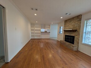 14106 Locke Ln in Houston, TX - Building Photo - Building Photo