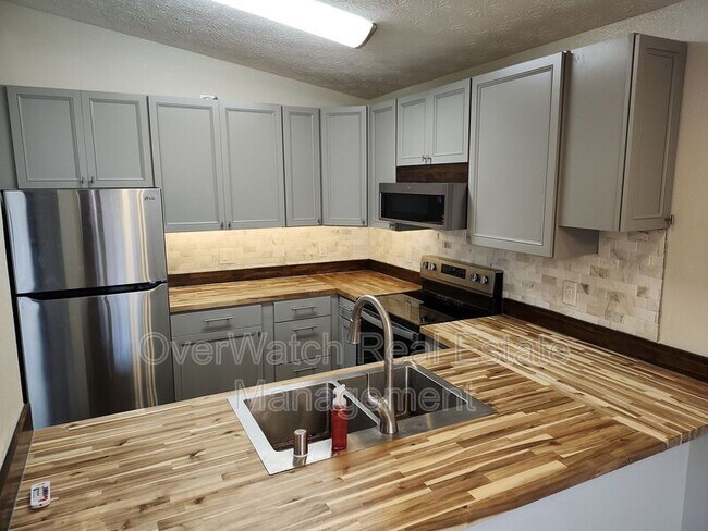 property at 7641 Delridge Cir