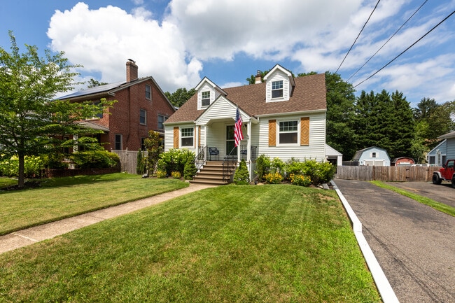 property at 437 3rd Ave
