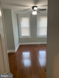 521 N Streeper St photo'