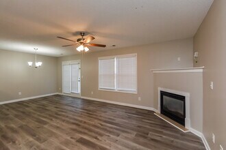 225 Crestfield Cir in Covington, GA - Building Photo - Building Photo