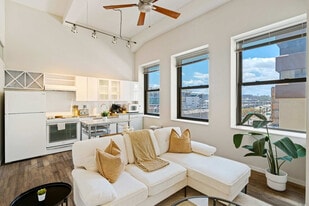 309 Vine St in Cincinnati, OH - Building Photo