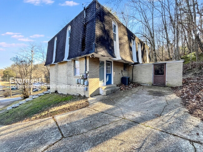 property at 701 Summit Ave