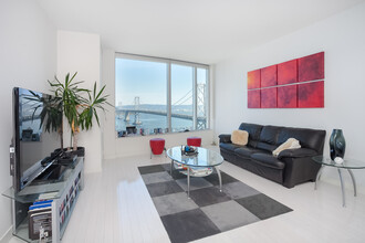 338 Spear St, Unit D29C in San Francisco, CA - Building Photo - Building Photo