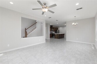 10211 N 14th St in McAllen, TX - Building Photo - Building Photo