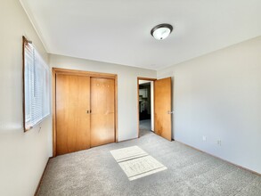 2505 Calypso Rd in Madison, WI - Building Photo - Building Photo