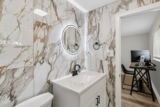 708 Burman Ave in Dayton, OH - Foto de edificio - Building Photo