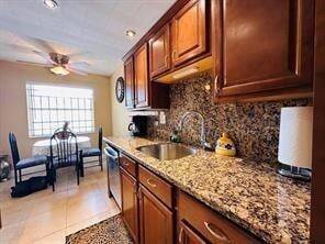 3099 NW 48th Ave, Unit 253 in Lauderdale Lakes, FL - Foto de edificio - Building Photo