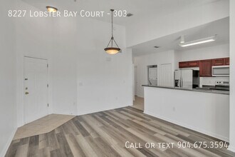 8227 Lobster Bay Ct in Jacksonville, FL - Building Photo - Building Photo