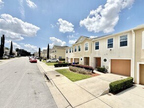 3824 Exeter Ln in Lakeland, FL - Building Photo - Building Photo