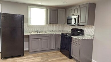 510 E Washington St in Pittsburg, KS - Building Photo - Building Photo