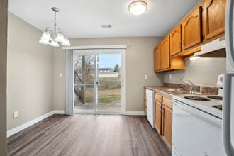 Penn Place Apartments in Dubuque, IA - Foto de edificio - Building Photo