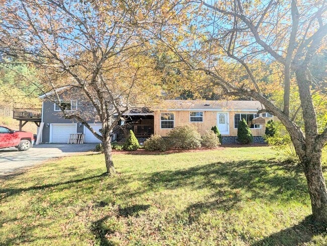 property at 43 Crestwood Dr