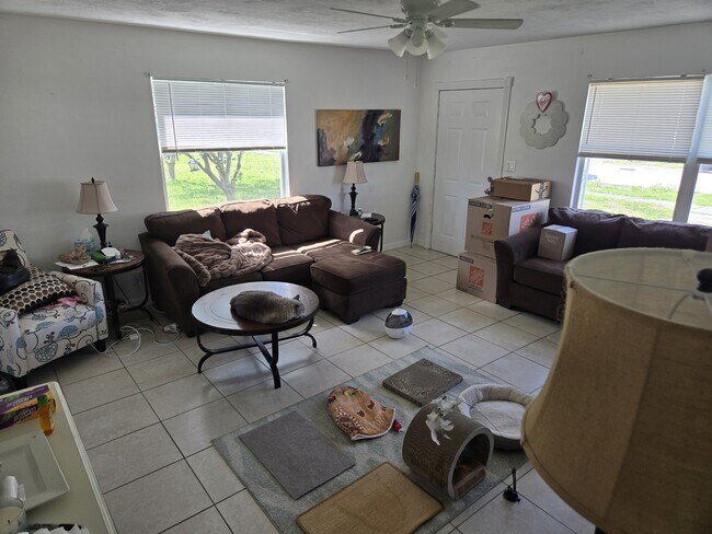 530 Freeport Ave N in St. Petersburg, FL - Building Photo - Building Photo