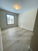 324 SE 30th Ave in Hillsboro, OR - Building Photo - Building Photo