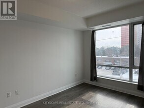 3220 Sheppard Ave E in Toronto, ON - Building Photo - Building Photo