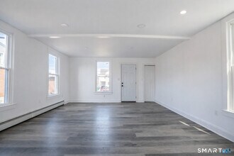 17 Sherman Ave in Meriden, CT - Building Photo - Building Photo