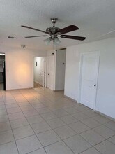 3395 Helena Dr, Unit 3395 in Lake Worth Beach, FL - Building Photo - Building Photo
