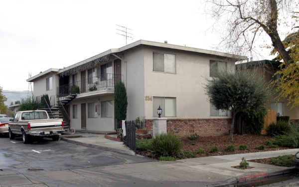 254 Pamela Ave in San Jose, CA - Foto de edificio - Building Photo