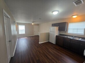 2430 Winthrop St in New Orleans, LA - Building Photo - Building Photo
