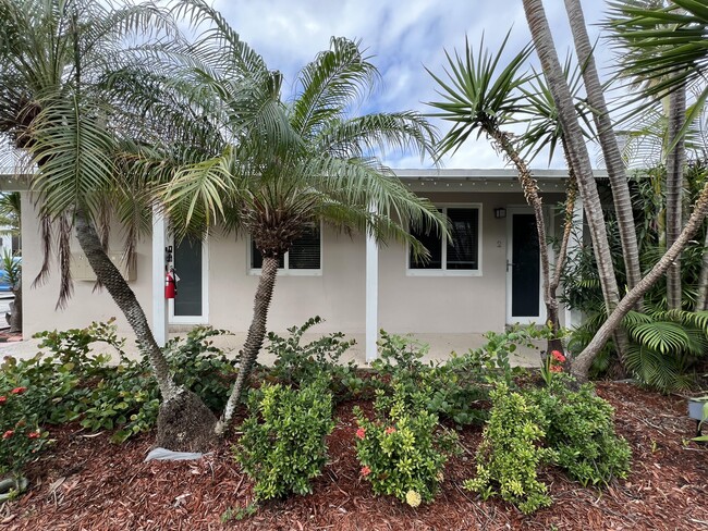 113 Edwards Ln in West Palm Beach, FL - Building Photo - Building Photo