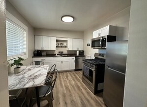 8220 W Hwy 24, Unit Apt 4 in Cascade, CO - Building Photo - Building Photo