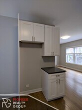 3523 N Broadway St, Unit #1W in Chicago, IL - Building Photo - Building Photo