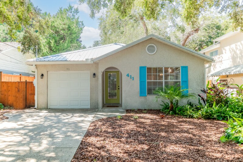 411 E St in St. Augustine, FL - Building Photo