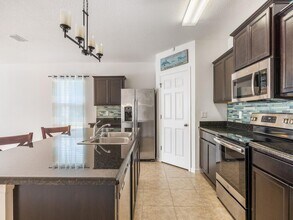 1440 Lexington Square SW in Vero Beach, FL - Building Photo - Building Photo