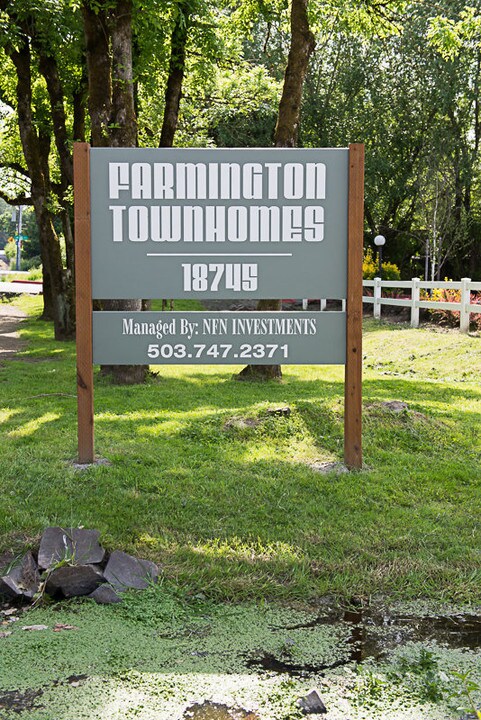Farmington Townhomes in Beaverton, OR - Building Photo