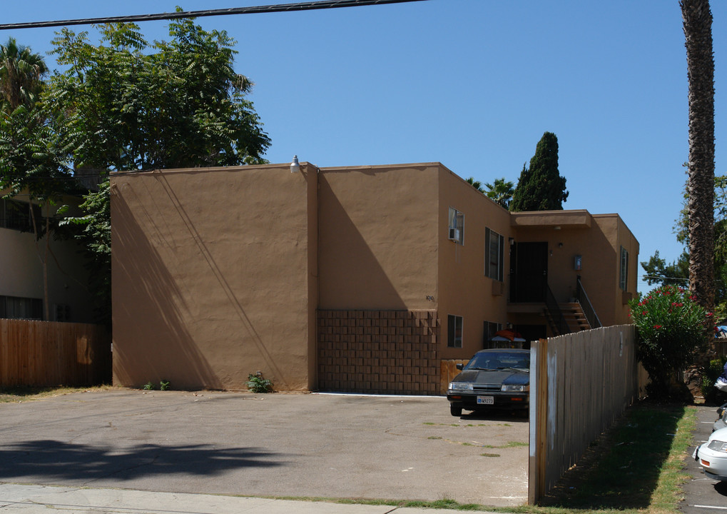 1010 Leslie Rd in El Cajon, CA - Foto de edificio