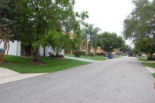 4546 NW 7th Pl in Deerfield Beach, FL - Building Photo - Building Photo