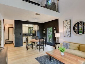 5701 Westslope Dr in Austin, TX - Building Photo - Building Photo