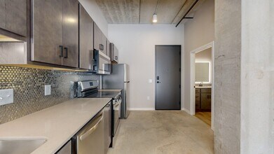 Ardor on the Bluffs South Loop Residences in Bloomington, MN - Building Photo - Building Photo