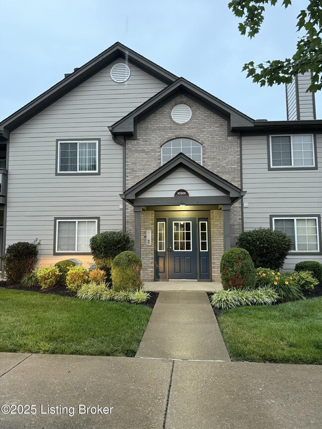 property at 10305 Trotters Pointe Dr