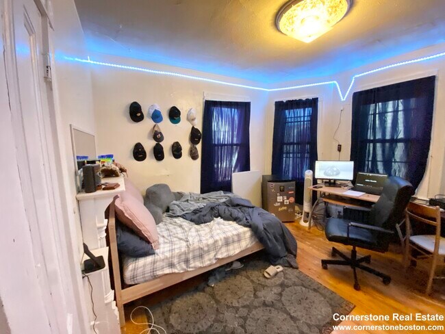 55 Hillside St, Unit #2 in Boston, MA - Building Photo - Building Photo