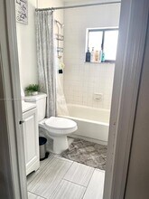 7762 W 29th Way in Hialeah, FL - Building Photo - Building Photo